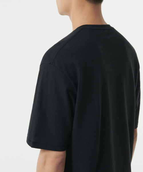 MUSINSA STANDARD（ムシンサスタンダード）の「リネンブレンドリラックスクルーネックTシャツ[ブラック]（Tシャツ/カットソー・メンズ・その他・LARGE/MEDIUM/SMALL/X-LARGE/XX-LARGE）」の5枚目の写真