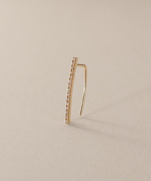 COCOSHNIK(ココシュニック)の「K10ダイヤモンド カーブライン フックピアス(ピアス(両耳用)・レディース・イエローゴールド・00)」の3枚目の写真