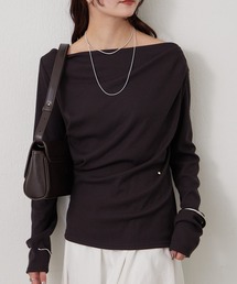 【4色展開/伸縮性◎】チャーム付きオフショルリブロングTシャツ