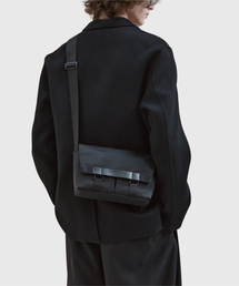 MATHEMATIK（マスマティック）の「Klein N19 Crossbody Bag（メッセンジャーバッグ・メンズ）」