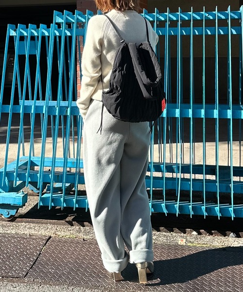 mi via loca（ミヴィアロカ）の「パファーハンドル シャーリングトートバッグ/ナップサック（トートバッグ・レディース・マスタード/ブラック/カーキ・FREE）」の14枚目の写真