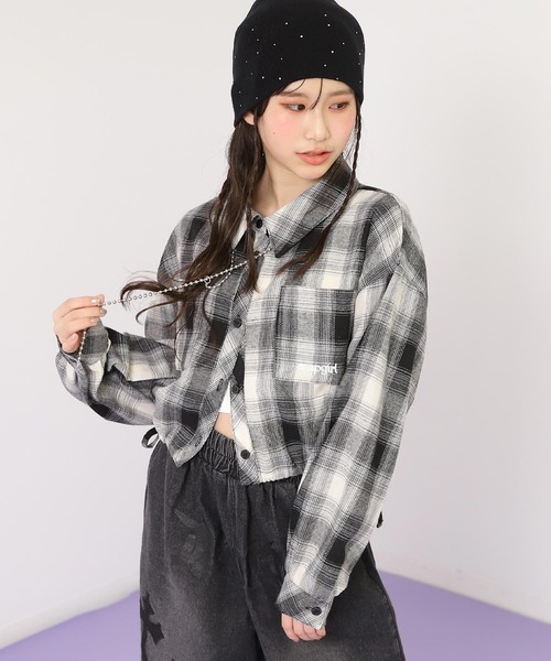 ANAP GｉRL（アナップガール）の「サイドシャーリングチェックシャツ（シャツ/ブラウス・キッズ・ブラウン/ブラック・M/S/XS）」の4枚目の写真
