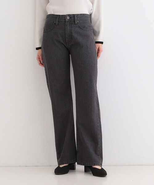 SHOO・LA・RUE（シューラルー）の「【SHOO・LA・RUE DENIM】程よいゆとりの ストレートデニムパンツ（デニムパンツ・レディース・ブルー/オフホワイト/ブラック/ネイビー・10/01/02/03/04）」の9枚目の写真