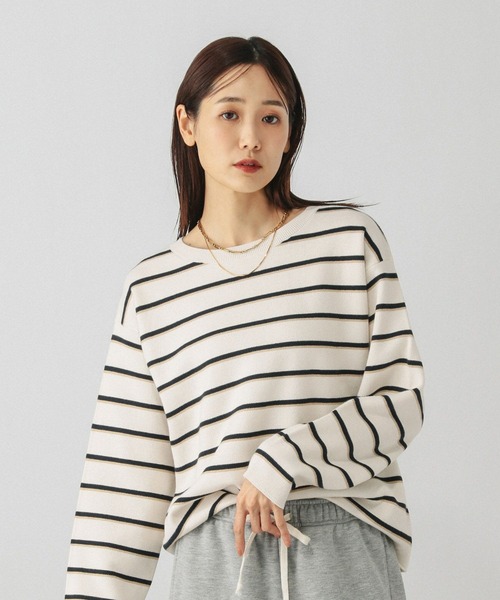 GLOBAL WORK（グローバルワーク）の「スウェットライクボーダープルオーバー/601626（ニット/セーター・レディース・グレー/アイボリー/ライトブルー・MEDIUM/LARGE）」の2枚目の写真