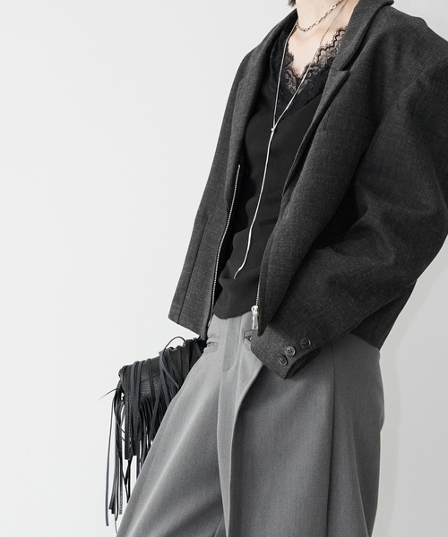 chuclla（チュクラ）の「レーストリム Vネックトップス chw26s034（Tシャツ/カットソー・レディース・ブラック/ホワイト・FREE）」の11枚目の写真