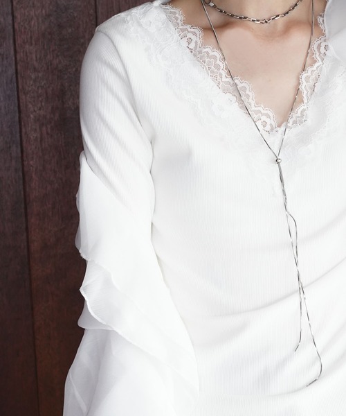 chuclla（チュクラ）の「レーストリム Vネックトップス chw26s034（Tシャツ/カットソー・レディース・ブラック/ホワイト・FREE）」の13枚目の写真