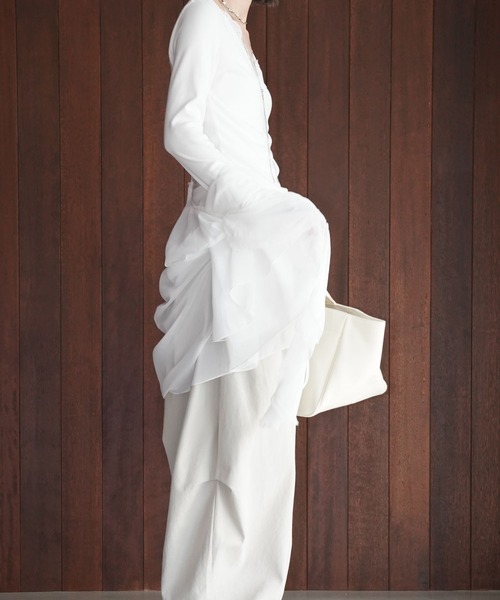 chuclla（チュクラ）の「レーストリム Vネックトップス chw26s034（Tシャツ/カットソー・レディース・ブラック/ホワイト・FREE）」の15枚目の写真