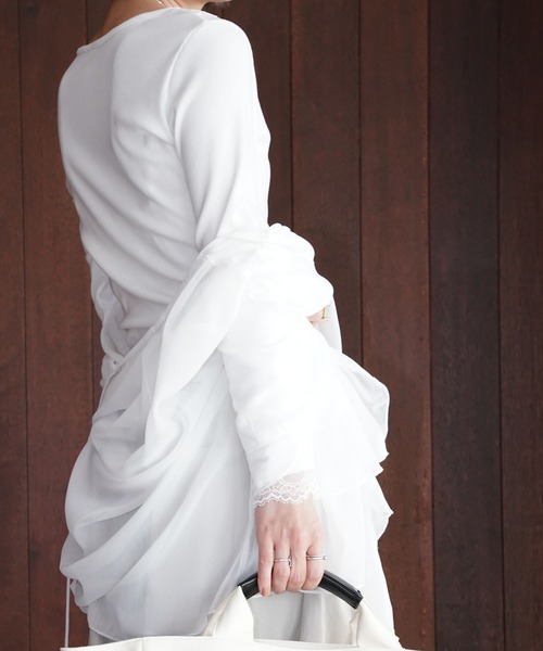 chuclla（チュクラ）の「レーストリム Vネックトップス chw26s034（Tシャツ/カットソー・レディース・ブラック/ホワイト・FREE）」の17枚目の写真