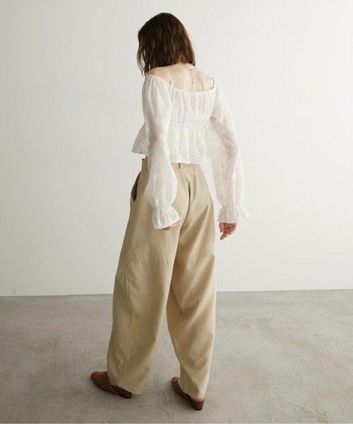 LOSCa（ロスカ）の「ウエストベルト付きカーブパンツ（スラックス・レディース・ウィート/チャコールグレー・S/M）」の9枚目の写真