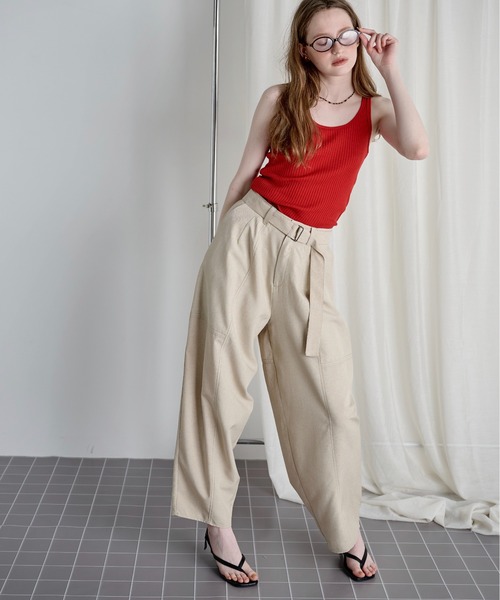 LOSCa(ロスカ)の「ウエストベルト付きカーブパンツ(スラックス・レディース・ウィート/チャコールグレー・S/M)」の16枚目の写真