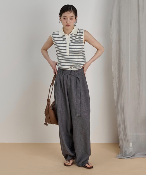 LOSCa(ロスカ)の「ウエストベルト付きカーブパンツ(スラックス・レディース・ウィート/チャコールグレー・S/M)」の22枚目の写真