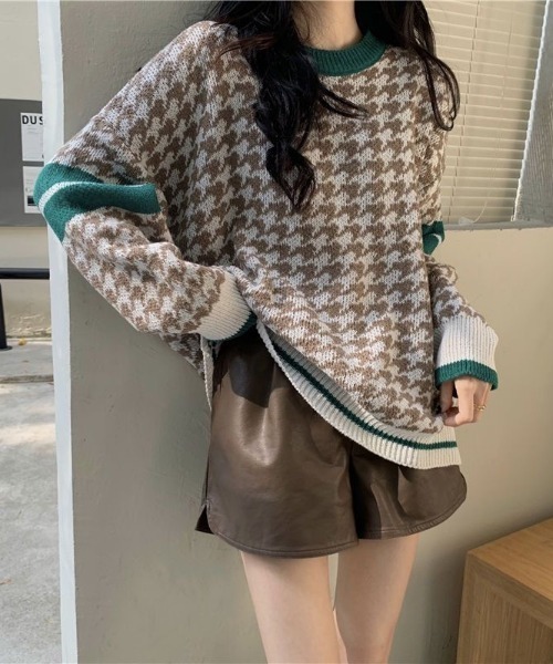 gossip!ロサンゼルス(ゴシップロサンゼルス)の「レトロチェック柄バイカラー配色オーバーサイズカジュアルニットプルオーバー(ニット/セーター・レディース・ブラウン/ライトブラウン/ブラック・FREE)」の1枚目の写真