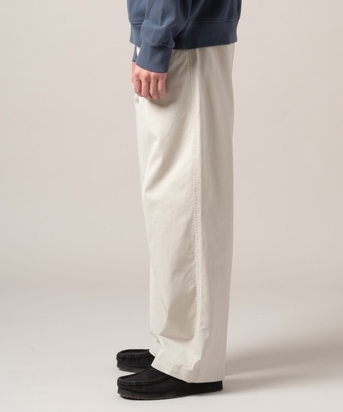 Levi's（リーバイス）の「Levi's/リーバイス XX CHINO バギー（チノパンツ・メンズ・ホワイト・W36 L32/W34 L32/W33 L32/W32 L32/W31 L32/W30 L32/W29 L32/W28 L32）」の2枚目の写真