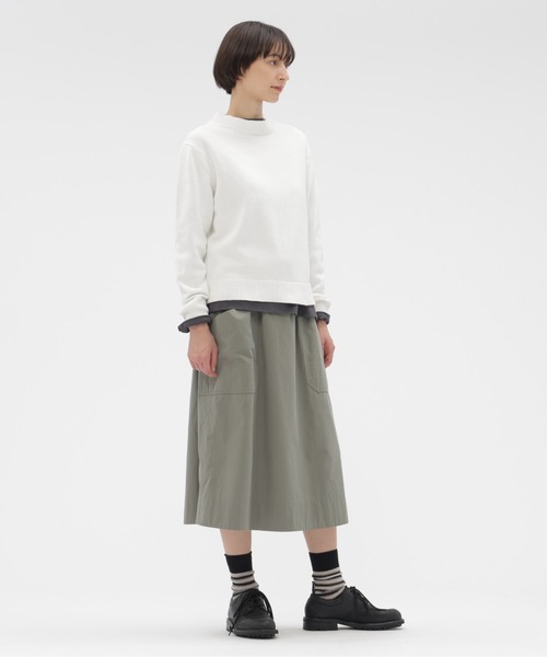 MHL.(エムエイチエル)の「COTTON CUPRA PLAINWEAVE SKIRT(スカート・レディース・グリーン系その他7/ブラウン系その他2・0/3/2/1)」の8枚目の写真
