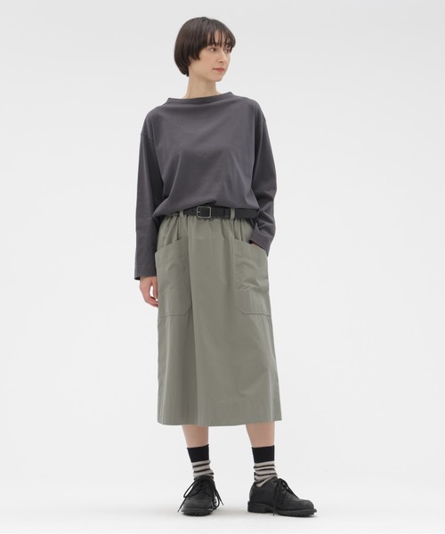MHL.(エムエイチエル)の「COTTON CUPRA PLAINWEAVE SKIRT(スカート・レディース・グリーン系その他7/ブラウン系その他2・0/3/2/1)」の9枚目の写真