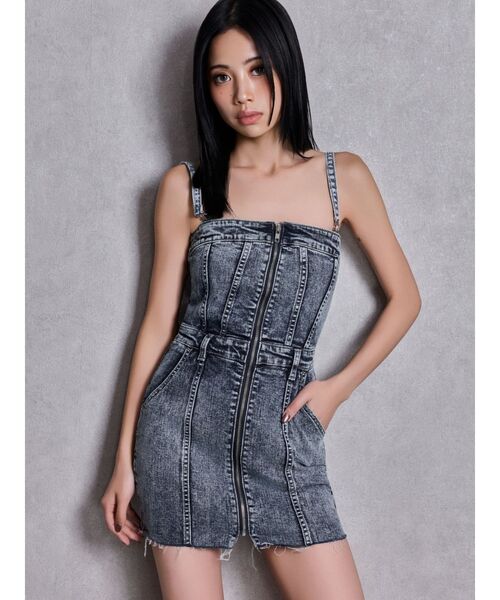 GYDA（ジェイダ）の「Symmetry GYDAフロントZIPスカートライクデニムタイトミニワンピース（ワンピース・レディース・ライトブルー/ブラック/ブルー・MEDIUM/SMALL）」の2枚目の写真