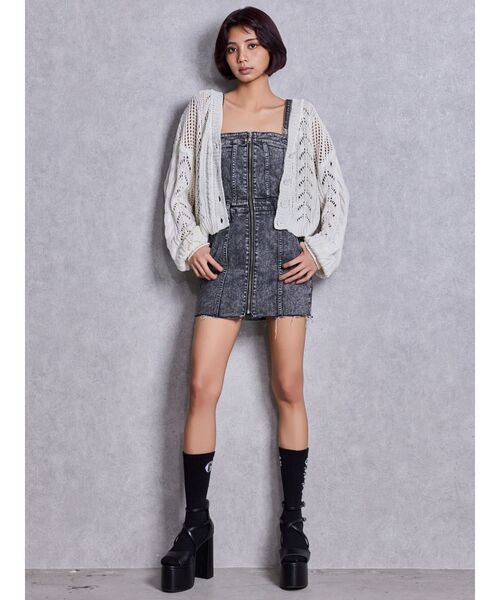 GYDA(ジェイダ)の「Symmetry GYDAフロントZIPスカートライクデニムタイトミニワンピース(ワンピース・レディース・ライトブルー/ブラック/ブルー・MEDIUM/SMALL)」の11枚目の写真