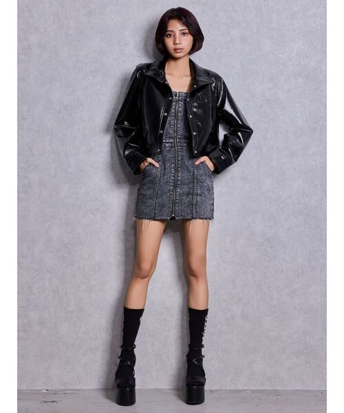 GYDA(ジェイダ)の「Symmetry GYDAフロントZIPスカートライクデニムタイトミニワンピース(ワンピース・レディース・ライトブルー/ブラック/ブルー・MEDIUM/SMALL)」の13枚目の写真
