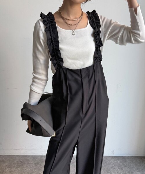 DouDou(ドゥドゥ)の「【WEB限定】ドロストフリルサロペット(その他パンツ・レディース・ブラック/ベージュ/ブラウン・FREE)」の9枚目の写真