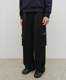 MARITHE + FRANCOIS GIRBAUD（マリテフランソワジルボー）の「CLASSIC LOGO ONE TUCK CARGO SWEAT PANTS（スウェットパンツ）」