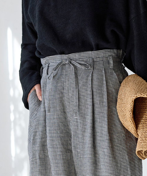 JOURNAL STANDARD（ジャーナルスタンダード）の「ゼフィールリネンベルテッドギャザーパンツ（その他パンツ・レディース・ブラウン系その他/ブラック×ブラック・36/38）」の10枚目の写真