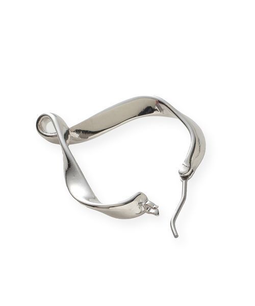 SNIDEL（スナイデル）の「ツイストハートフープピアス（ピアス（両耳用）・レディース・シルバー/ゴールド・F）」の5枚目の写真