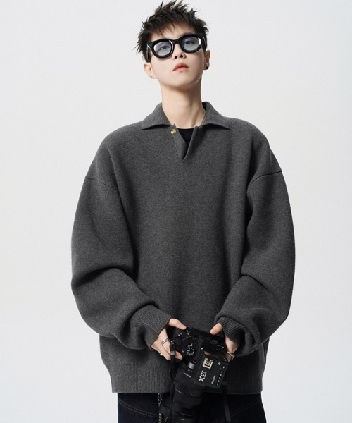 NOWLE(ノウル)の「【NOWLE】ルーズシルエット スキッパー プルオーバー ポロニット(ニット/セーター・メンズ・ダークグレー/ライトベージュ・X-LARGE/LARGE/MEDIUM)」の7枚目の写真