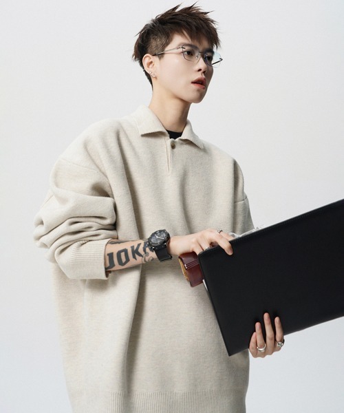 NOWLE(ノウル)の「【NOWLE】ルーズシルエット スキッパー プルオーバー ポロニット(ニット/セーター・メンズ・ダークグレー/ライトベージュ・X-LARGE/LARGE/MEDIUM)」の15枚目の写真