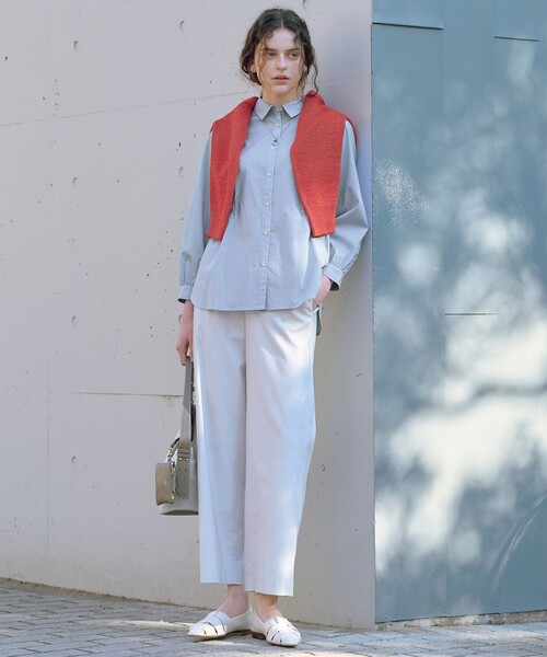 J.PRESS（ジェイプレス）の「【WEB限定カラーあり】コンパクトエステネージュ シャーリング シャツ ブラウス（シャツ/ブラウス・レディース・ネイビー系3/ブラウン系3/サックスブルー系2/ピンク系1/サックスブルー系1・T15/T13）」の7枚目の写真