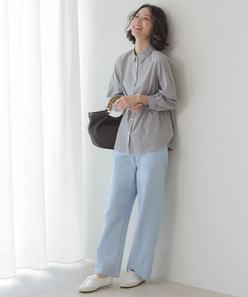 J.PRESS（ジェイプレス）の「【WEB限定カラーあり】コンパクトエステネージュ シャーリング シャツ ブラウス（シャツ/ブラウス・レディース・ネイビー系3/ブラウン系3/サックスブルー系2/ピンク系1/サックスブルー系1・T15/T13）」の9枚目の写真