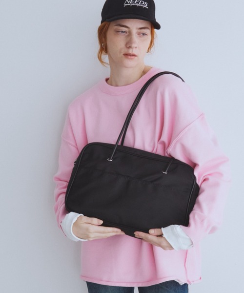 Auntie Rosa Holiday（アンティローザホリデー）の「ロングショルダーレクタングルボストン（ボストンバッグ・レディース・ブラック/アイボリー・FREE）」の4枚目の写真