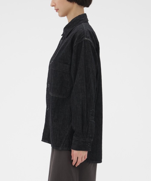 MHL.（エムエイチエル）の「CANTON BLACK LIGHT DENIM（シャツ/ブラウス・レディース・ブラック・36）」の4枚目の写真