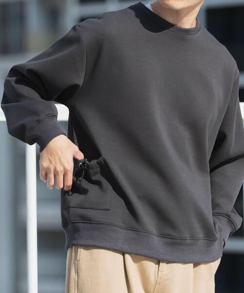 ITEMS URBANRESEARCH（アイテムズ アーバンリサーチ）の「サイドストレージダンボールプルオーバー（スウェット・メンズ・ホワイト/ベージュ/チャコールグレー・MEDIUM/LARGE）」の2枚目の写真