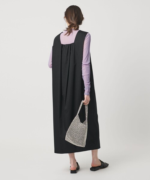 UNITED ARROWS(ユナイテッドアローズ)の「バックコンシャス ワンピース ‐ウォッシャブル‐(ワンピース・レディース・ブラック/ダークブラウン・38/36)」の5枚目の写真