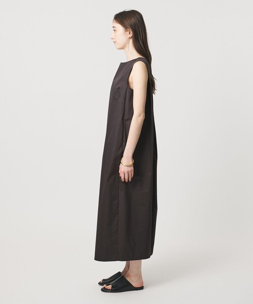 UNITED ARROWS(ユナイテッドアローズ)の「バックコンシャス ワンピース ‐ウォッシャブル‐(ワンピース・レディース・ブラック/ダークブラウン・38/36)」の12枚目の写真