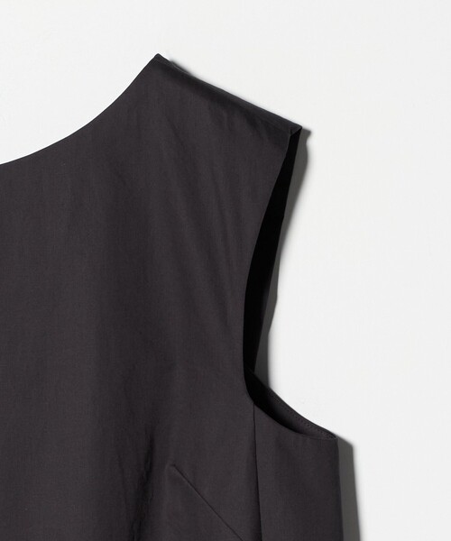 UNITED ARROWS(ユナイテッドアローズ)の「バックコンシャス ワンピース ‐ウォッシャブル‐(ワンピース・レディース・ブラック/ダークブラウン・38/36)」の17枚目の写真