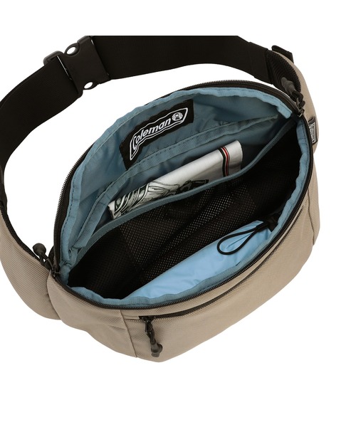 COLEMAN（コールマン）の「アトラスマルチウェスト（ボディバッグ/ウエストポーチ・レディース・ブラック/グレー/グレイッシュベージュ・5L）」の11枚目の写真