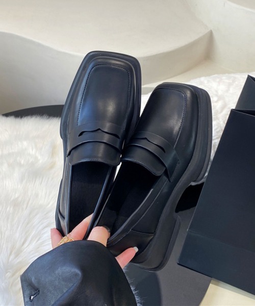 shoes365（シューズスリーシックスファイヴ）の「スクエアトゥ 厚底ローファー（ローファー・レディース・ブラック/ホワイト・22.5cm/23.0cm/23.5cm/24.0cm/24.5cm）」の10枚目の写真