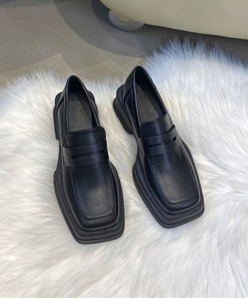 shoes365（シューズスリーシックスファイヴ）の「スクエアトゥ 厚底ローファー（ローファー・レディース・ブラック/ホワイト・22.5cm/23.0cm/23.5cm/24.0cm/24.5cm）」の16枚目の写真