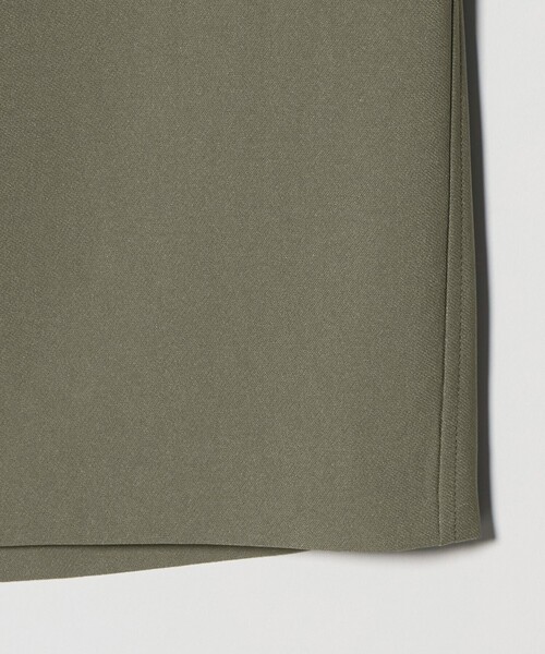 UNITED ARROWS（ユナイテッドアローズ）の「アセテートポリエステル ベイカースカート（スカート・レディース・ネイビー/ライトピンク/オリーブ・36/38）」の19枚目の写真