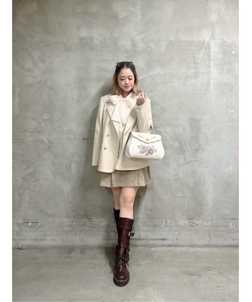 an another angelus（アンアナザーアンジェラス）の「ローズ刺繍フラップハンドバッグ/fint フィント（ハンドバッグ・レディース・アイボリー/ライトブルー・FREE）」の17枚目の写真