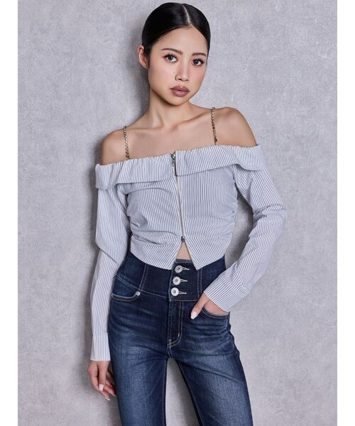 GYDA(ジェイダ)の「bijou chainフロントZIPオフショルブラウス(シャツ/ブラウス・レディース・オフホワイト/ブラック・FREE)」の7枚目の写真