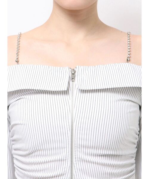 GYDA(ジェイダ)の「bijou chainフロントZIPオフショルブラウス(シャツ/ブラウス・レディース・オフホワイト/ブラック・FREE)」の17枚目の写真