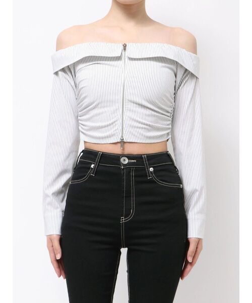 GYDA(ジェイダ)の「bijou chainフロントZIPオフショルブラウス(シャツ/ブラウス・レディース・オフホワイト/ブラック・FREE)」の21枚目の写真