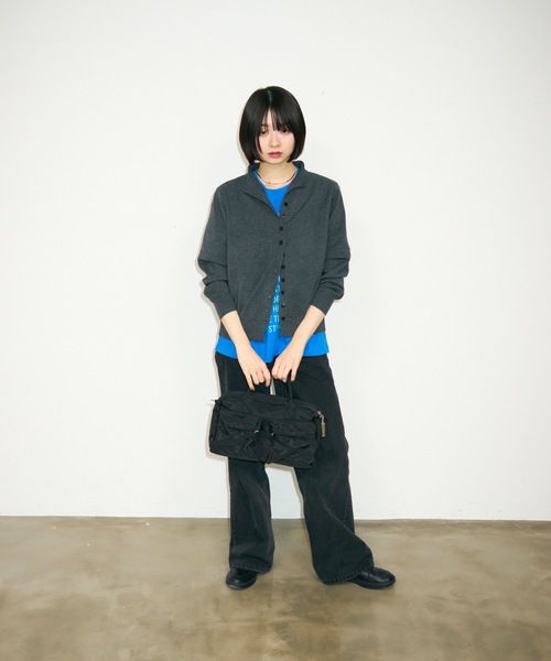 UNDERSTATEMENTs(アンダーステイトメント)の「【ユニセックス】ナイロンダブルポケットボストンバッグ(ショルダーバッグ・メンズ・ブラック・FREE)」の3枚目の写真