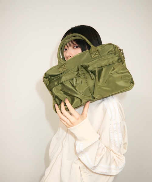 UNDERSTATEMENTs(アンダーステイトメント)の「【ユニセックス】ナイロンダブルポケットボストンバッグ(ショルダーバッグ・メンズ・ブラック・FREE)」の13枚目の写真