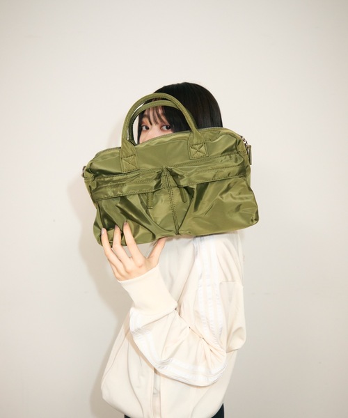 UNDERSTATEMENTs(アンダーステイトメント)の「【ユニセックス】ナイロンダブルポケットボストンバッグ(ショルダーバッグ・メンズ・ブラック・FREE)」の15枚目の写真