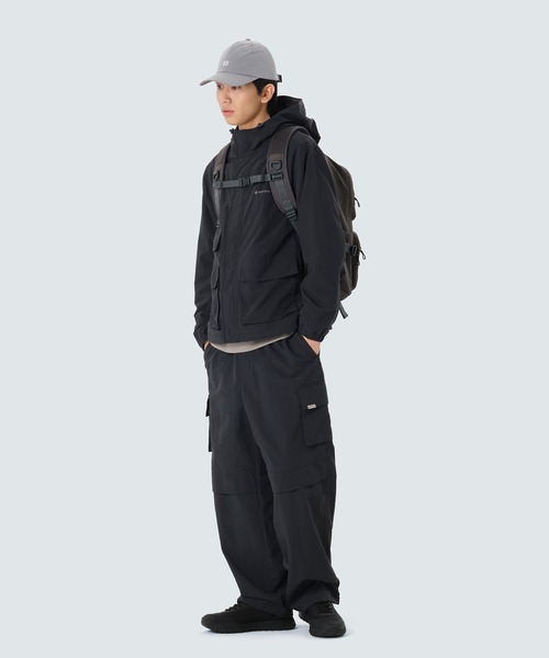 Snow Peak(スノーピーク)の「Snow Peak / Cample Utility Windbreaker ユーティリティ ウィンドブレーカー 海外限定(ナイロンジャケット・メンズ・ライトベージュ/ダークネイビー/ダークカーキ・XL/L/M)」の6枚目の写真