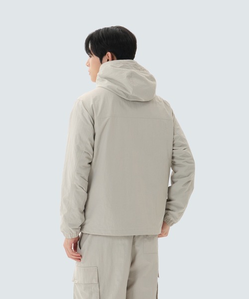 Snow Peak(スノーピーク)の「Snow Peak / Cample Utility Windbreaker ユーティリティ ウィンドブレーカー 海外限定(ナイロンジャケット・メンズ・ライトベージュ/ダークネイビー/ダークカーキ・XL/L/M)」の9枚目の写真