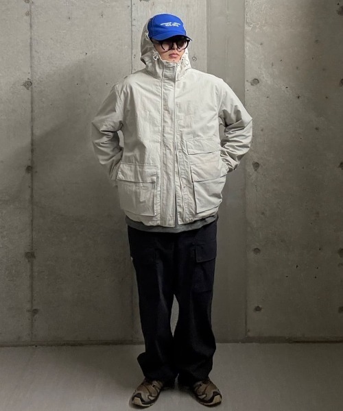 Snow Peak(スノーピーク)の「Snow Peak / Cample Utility Windbreaker ユーティリティ ウィンドブレーカー 海外限定(ナイロンジャケット・メンズ・ライトベージュ/ダークネイビー/ダークカーキ・XL/L/M)」の13枚目の写真